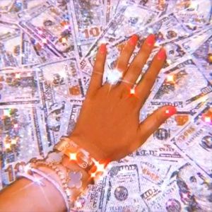 Meet your Posher, Abigail